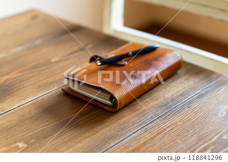 システム手帳とペン システム手帳とペン 118841296