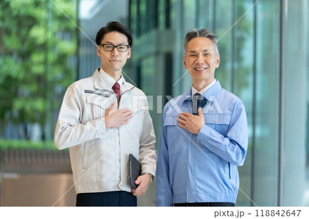 作業服のの男性　ポートレート 118842647