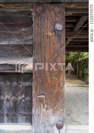 彦根城内の景色 118855079