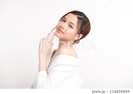Beautiful young asian woman with clean fresh skin on white background, Face care, Facial treatment, Cosmetology, beauty and spa, Asian women portrait. 118856894