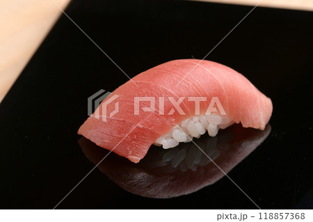 マグロ握り 一貫 寿司 マグロ握り 一貫 寿司 118857368