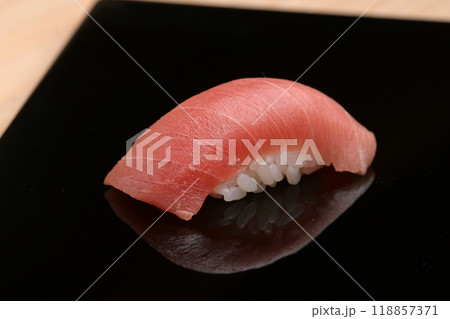 マグロ握り 一貫 寿司 マグロ握り 一貫 寿司 118857371