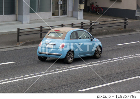 小型乗用車　道路走行 118857768