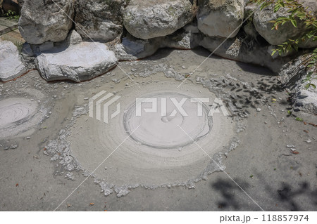 May 16 2024 bozu jigoku hell Beppu , circle bubbles forming in grey 118857974