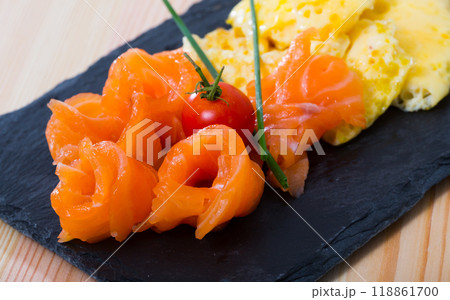 Omelet with salmon 118861700