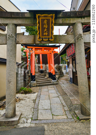 伏見稲荷大社　お産場稲荷（京都府京都市伏見区） 118862260