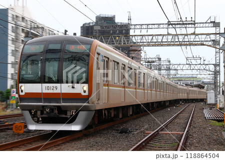 ［Y］東京メトロ副都心線10000系電車（準急：元町・中華街行） 118864504