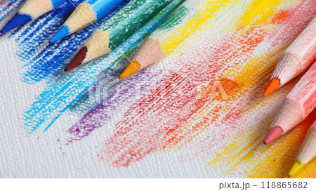 Sketches with colored pencils on canvas 118865682