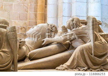 Santa Maria Monastery at Alcobaca, Portugal, Tomb of Dona Ines de Castro, Alcobaca, Portugal, Santa Maria Monastery at Alcobaca, Portugal, Tomb of Dona Ines de Castro, Alcobaca, Portugal, 118866253