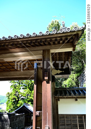 延岡城の大きな門 延岡城の大きな門 118866929