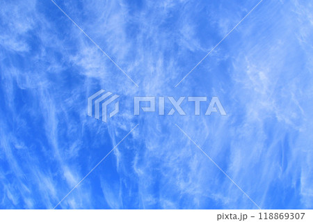 青空と白い雲、秋の雲 青空と白い雲、秋の雲 118869307