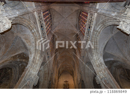 Church of Vernon, France, interiors Church of Vernon, France, interiors 118869849