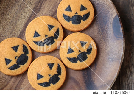 ジャックオランタンのアイスボックスクッキー　ハロウインのお菓子 118876065