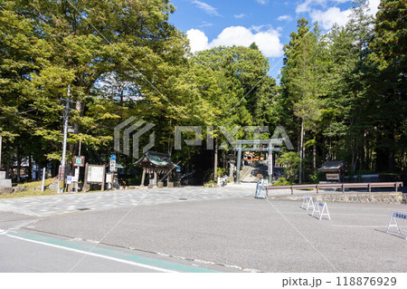 諏訪大社 下社秋宮の門前 諏訪大社 下社秋宮の門前 118876929