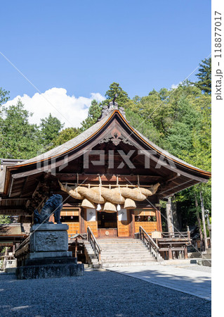 諏訪大社 下社秋宮の神楽殿 諏訪大社 下社秋宮の神楽殿 118877017