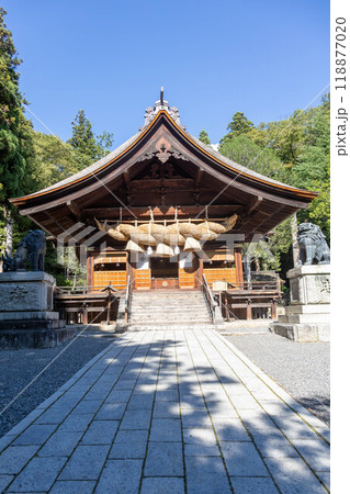 諏訪大社 下社秋宮の神楽殿 諏訪大社 下社秋宮の神楽殿 118877020