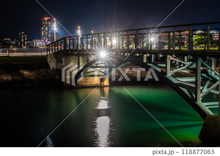 水辺の森公園の夜景　【長崎市】 118877063