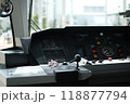 電車の運転席 118877794