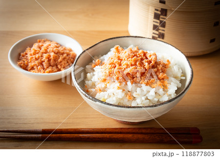 鮭フレークとご飯 鮭ほぐし 鮭フレークとご飯 鮭ほぐし 118877803