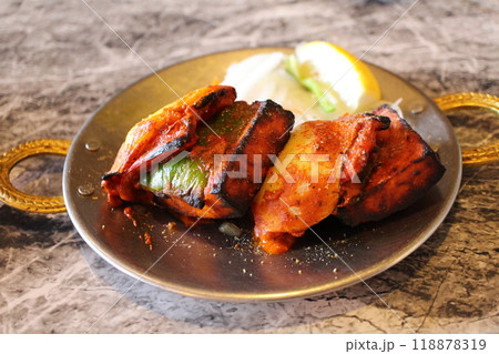 インド料理　パニールティッカ（タンドリーチーズ） 118878319