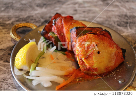 インド料理　パニールティッカ（タンドリーチーズ） 118878320