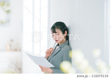 女性ポートレート 118879138