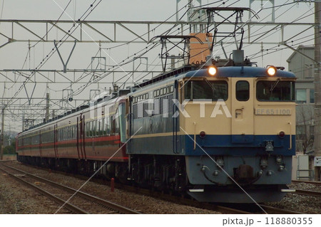 東海道貨物線を走行するEF65-1100号機牽引のジョイフルトレインゆとり_2008/2/9撮影 118880355