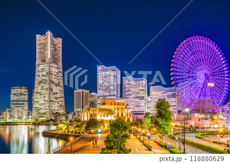 日本の横浜都市景観　10月。横浜ランドマークタワーやみなとみらいの街を望む＝1日 118880629