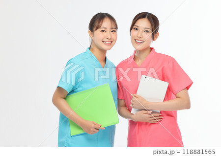 医療スタッフ、働く女性、看護師、医療従事者 118881565