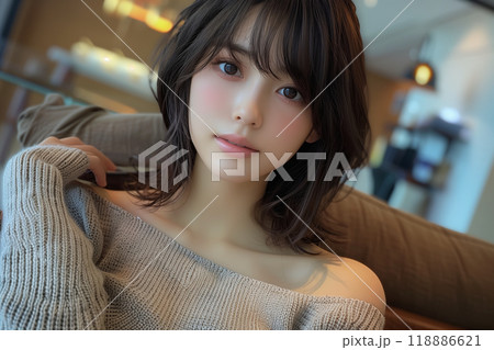 ナチュラル可愛いベージュニットスタイル 118886621