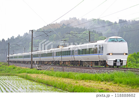 北陸本線　倶利伽羅ー津幡　JR西日本　683系　T41編成（金沢）　サンダーバード 118888602