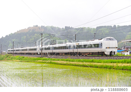北陸本線 倶利伽羅ー津幡 JR西日本 683系 S21+S09編成(金沢) しらさぎ 北陸本線 倶利伽羅ー津幡 JR西日本 683系 S21+S09編成(金沢) しらさぎ 118888603