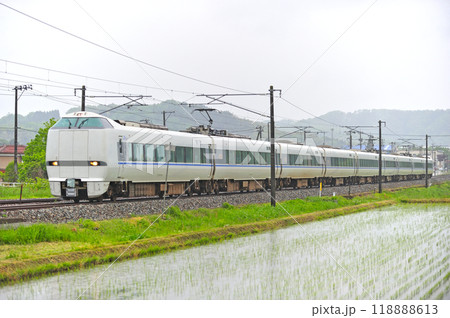 北陸本線　津幡ー倶利伽羅　JR西日本　683系　T44編成（金沢）　サンダーバード 118888613