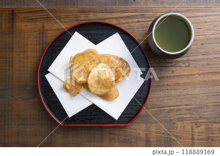 さつまいもチップス 118889169