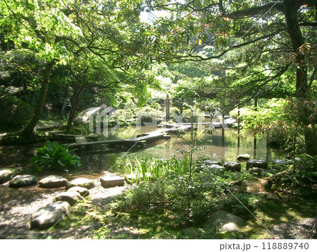 尾山神社の神苑（石川県金沢市） 118889740