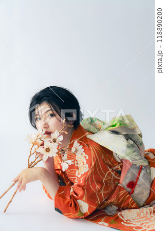 着物を着た女性のポートレート 成人式 着付け 着物を着た女性のポートレート 成人式 着付け 118890200