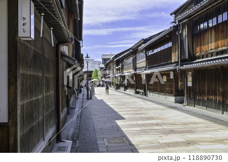 夏のひがし茶屋街の景色 夏のひがし茶屋街の景色 118890730