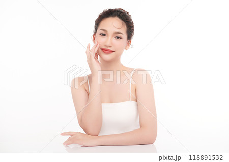 Beautiful young asian woman with clean fresh skin on white background, Face care, Facial treatment, Cosmetology, beauty and spa, Asian women portrait. 118891532