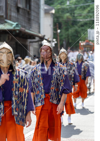 鎌倉 御霊神社 面掛行列の風景 鎌倉 御霊神社 面掛行列の風景 118892096