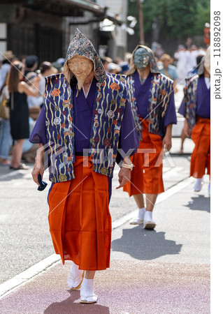 鎌倉　御霊神社　面掛行列の風景 118892098