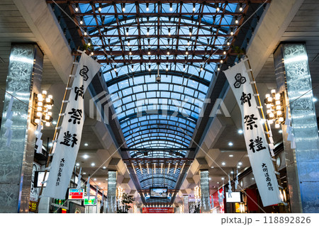 大街道商店街の天井風景 愛媛県 日本 大街道商店街の天井風景 愛媛県 日本 118892826