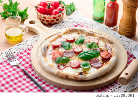 ピザ マルゲリータ 118893091