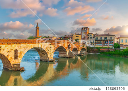 Verona city downtown skyline, cityscape of Italy in Europe Verona city downtown skyline, cityscape of Italy in Europe 118893506