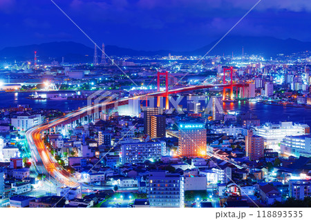 北九州市のシンボル若戸大橋と美しい夜景 118893535