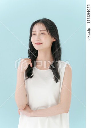 30代女性のビューティーポートレート 30代女性のビューティーポートレート 118894076