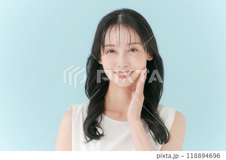 30代女性のビューティーポートレート 30代女性のビューティーポートレート 118894696