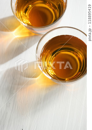 お茶　冷たいお茶 118895419