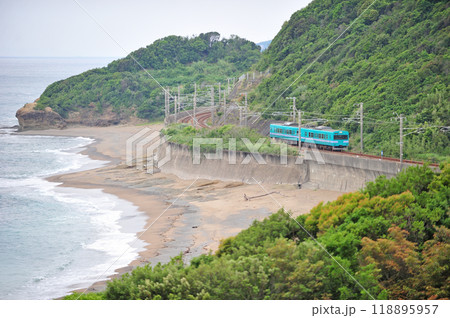 紀勢本線 岩代ー南部 JR西日本 113系 HG202編成(日根野) 紀勢本線 岩代ー南部 JR西日本 113系 HG202編成(日根野) 118895957