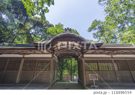 石上神宮　出雲建雄神社　拝殿（奈良県天理市） 118896554