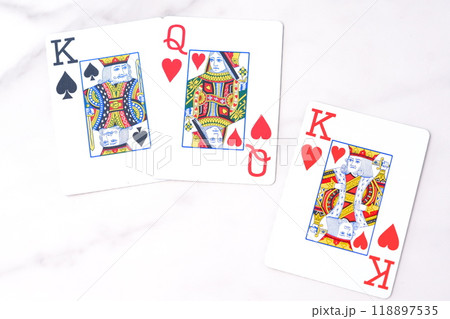 トランプのカード(キングとクイーンのカード) トランプのカード(キングとクイーンのカード) 118897535